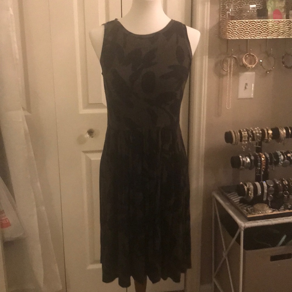 Loft dress size S